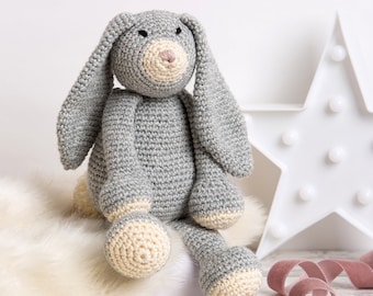Mabel Bunny Crochet Kit. Amigurumi bunny rabbit. Crochet pattern. Animal crochet kit. Easy crochet kit. Baby shower gift.