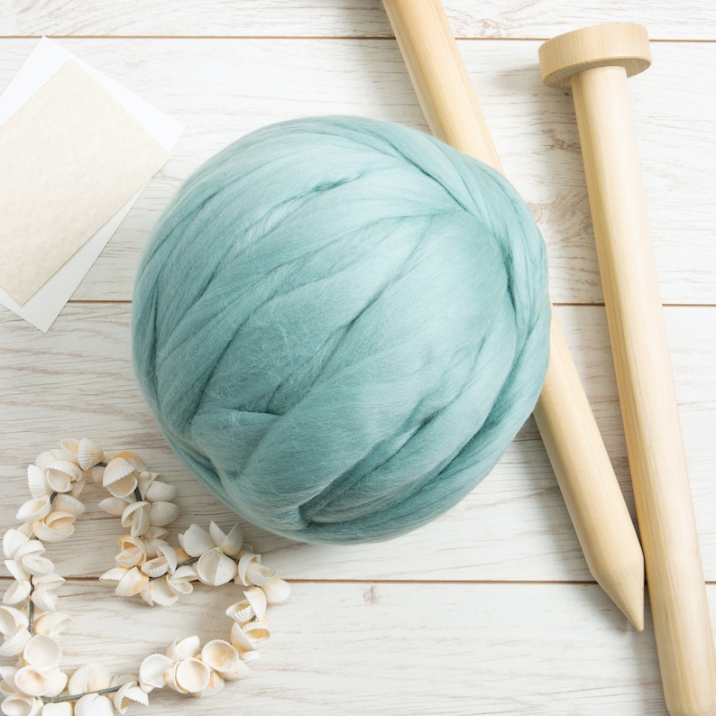Teal Giant Yarn. Arm Knitting Merino Wool. Roving for Etsy UK