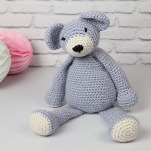 Giant Teddy Bear crochet kit. Oversized amigurumi teddy. Crochet pattern. Animal crochet kit. Easy crochet kit. Baby shower gift.