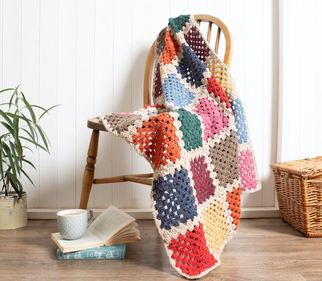 Hoooked  DIY Crochet Kit Japandi Blanket Futuna