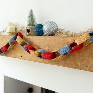 Strickpapier Ketten Kit. Anleitung zum Stricken von Papierketten für Anfänger. Weihnachtspapierkette Strickpaket von Wool Couture
