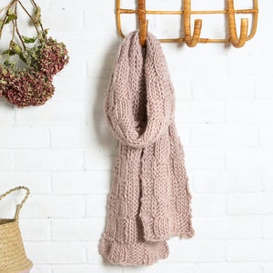 Absolute Beginner Scarf Knitting Kit - Super Easy to Make | Learn to Knit Kit | Knitting Starter Kit | DIY Knitting Kit | Beginner Knit Kit