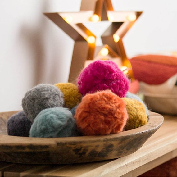 KNITTING KIT Outlander Beige Shawl Alpaca Wool Shawl Outlander Gifts for Women  Knitting Kit Beginners Diy Kit Shawl 