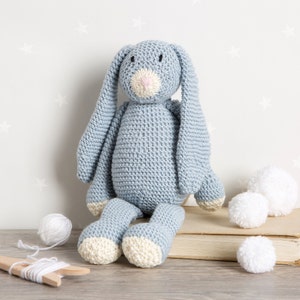 Mabel Bunny Knitting Kit. Amigurumi rabbit bunny. Knitting pattern. Animal knitting kit. Easy knitting kit. Baby shower gift. Hand knitting