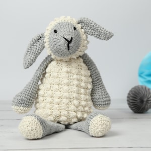 Lionel Lamb Knitting Kit. Amigurumi sheep. Knitting pattern. Animal knitting kit. Intermediate knitting kit. Baby shower gift. Hand knitting