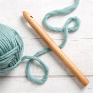 Huge Crochet Hooks 12mm/15mm/18mm/20mm for Knitting Beginner Making Crochet  Rugs, , Afghans Or Clothing, Scarf, Projects 