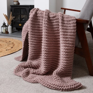 Nyssaブランケット編みキット。チャンキースローニットキット。Wool Coutureによる初心者向け編み物パターン。編み方を学ぼう。