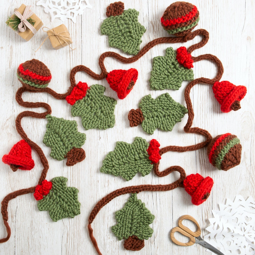 Christmas Garland Knitting Kit. Xmas Garland Knitting Kit. Intermediate