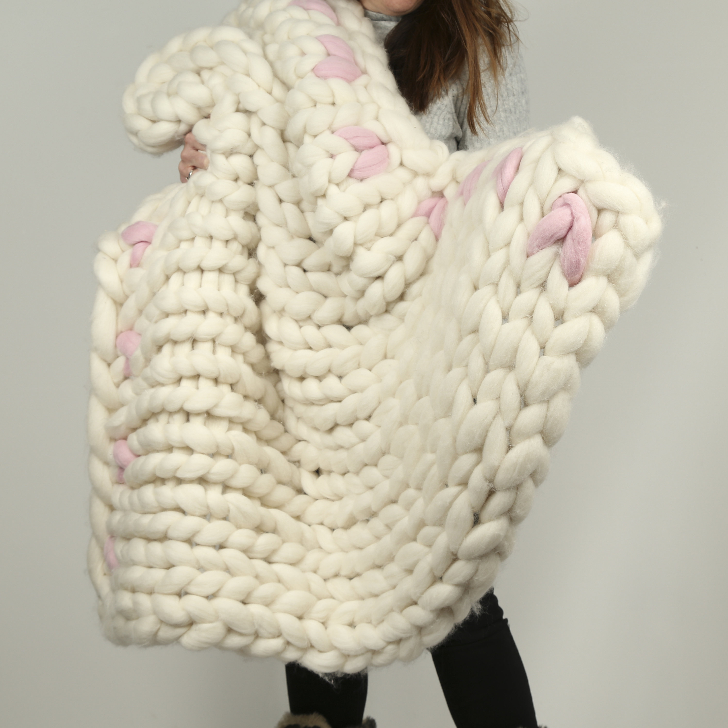 Arm Knit a Chunky Blanket at Home, Online class & kit