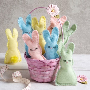 Easter Felt Craft Kit 8 Bunnies Felting Craft Kid School Holidays Crafting image 1