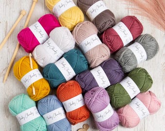 Super Chunky Yarn. 5 Balls Super Bulky Wool 100g ball.  100% Pure Merino Wool.