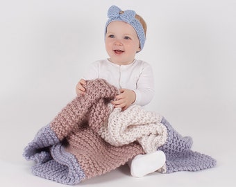 Kit de tricot couverture pour bébé. Couverture pour bébé Zoe. Modèle de tricot pour débutants par Wool Couture. Cadeau nouveau-né