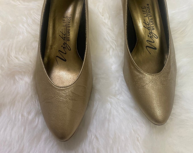 Vintage Metallic Gold Pumps Size 6