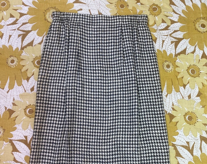 Vintage Houndstooth Pencil Skirt // Size 12