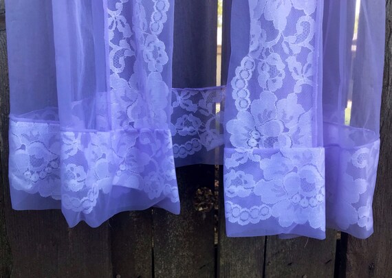 Vintage 1960's Lilac Mesh Lace Nightgown Duster R… - image 7