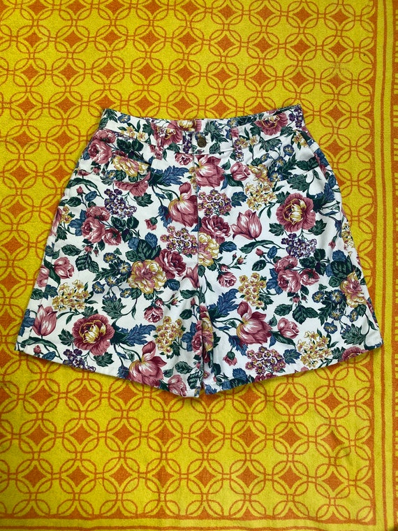 1990s Floral Shorts - Gem
