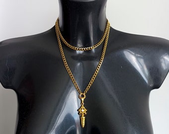 Collar gargantilla con doble anilla en forma de O y cadena gruesa