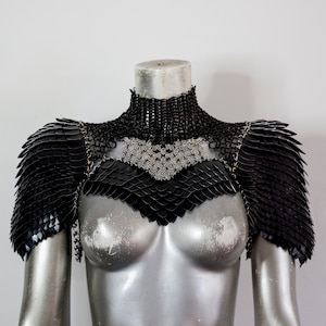Made To Order: ScaleMail Pauldrons