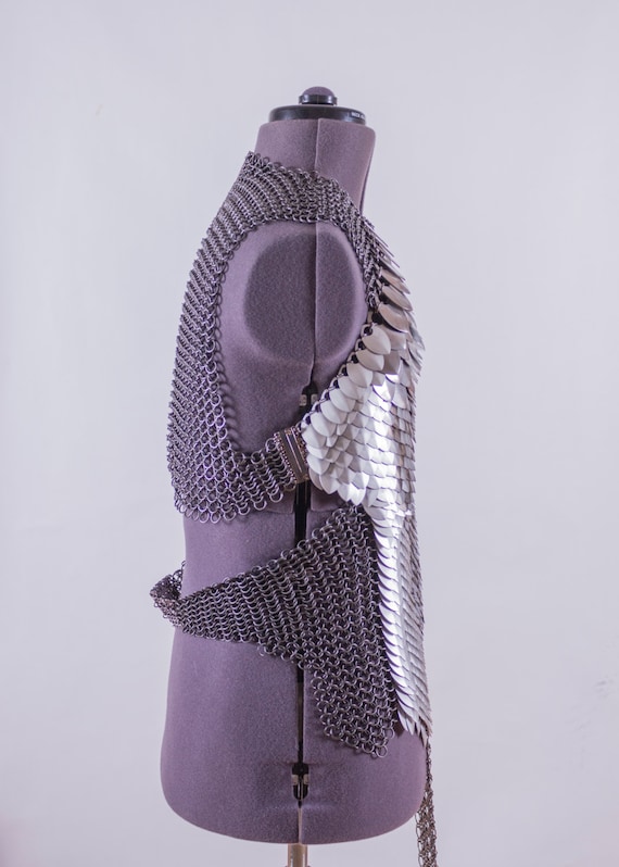 How to Make Chain Mail Armor from Start to Finish « Metalworking ::  WonderHowTo