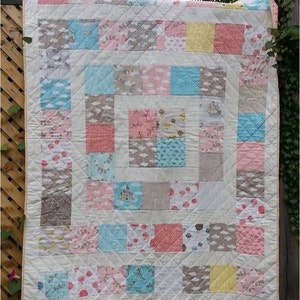 Ílinn&#39;s Fairytale - Crib Quilt Pattern - Charm Pack Quilt Pattern