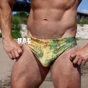 Traje de baño para hombre, braguita de baño lateral de 2 pulgadas con estampado de mapa para nadar, culturismo estético, posar o baile en barra para hombre