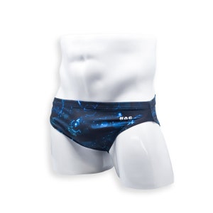 Herenzwempak 2 inch zijzwembroek in nachtzwemprint voor zwemmen, esthetische bodybuilding poseren of herenpoledans