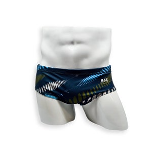 Herenzwempak Vintage gesneden zwembroek in maanlichtprint voor zwemmen, esthetische bodybuilding poseren of herenpaaldans