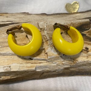 Lucite Sunshine Gelb Creolen Clip-Ohrringe