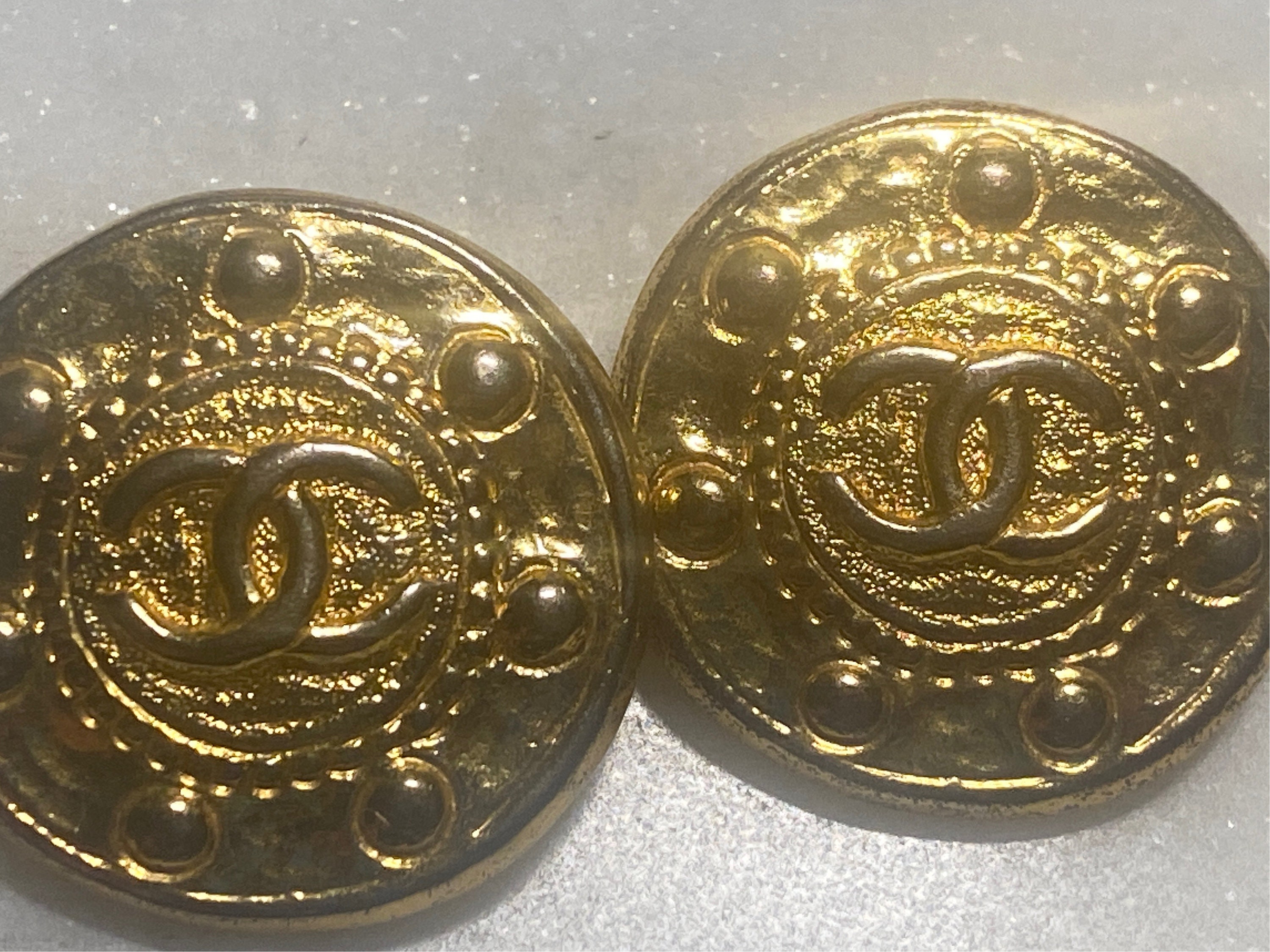 coco chanel earrings cc logo gold