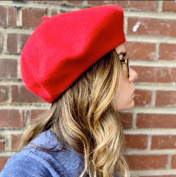 Vtg Red Beret; women’s vintage Cherry Red French G