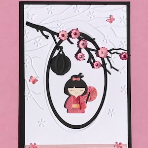 Poupée asiatique 3D et carte de fleurs de cerisier, carte faite main, carte de poupée Kokeshi, carte unique de fête des mères, carte de remerciement, carte de bonne fête des mères