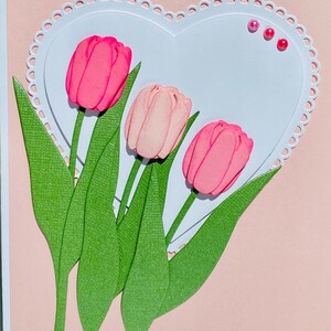 Tulipes 3D avec carte Heart All Occasion, carte de luxe faite à la main, carte personnalisée, carte d’anniversaire unique, carte de fête des mères faite à la main, carte de fantaisie