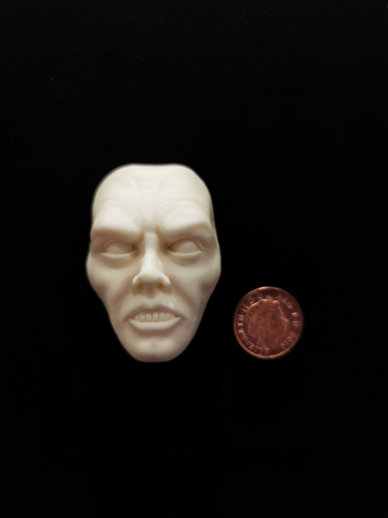 The Exorcist Pazuzu / Captain Howdy wall sculpture, brooch or magnet unpainted face