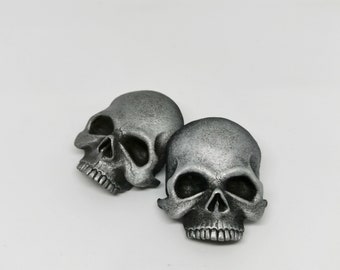 Metallic Half-Skull - Brooch/Magnet/Wall Hanging