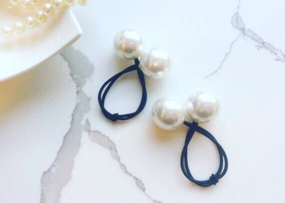Xl Pearl Bobbles Hair Ties Wedding Hair Tie Like Chanel Ponytail Bride Hair Tie Hair Bubbles Wrapable Hair Ties Pearl Hair Ties
