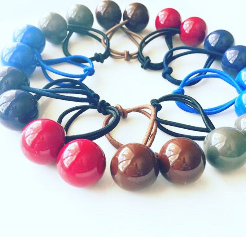 puff ball hair tie