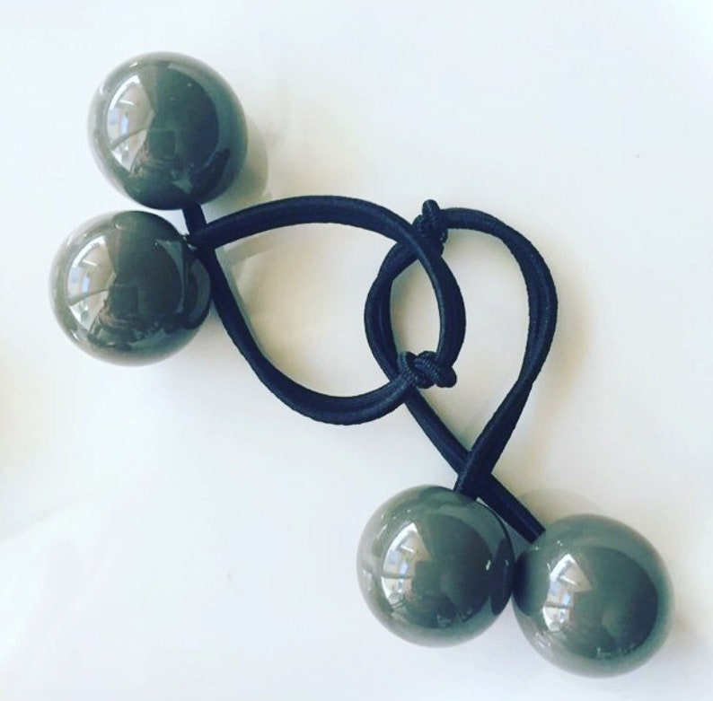 puff ball hair tie