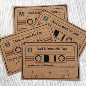 Cartes de demande de chanson de mariage Kraft personnalisé avec couleur vintage Retro Fun Game Cassette personnalisée à motifs Invitation musicale