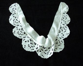 French vintage hand made white cotton neck collar  (05529) SD2