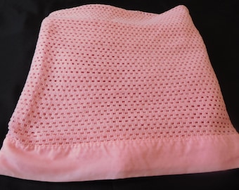 Beautiful Witney UK honeycomb pink blanket 212 cm x 200 cm (18213) GSH1