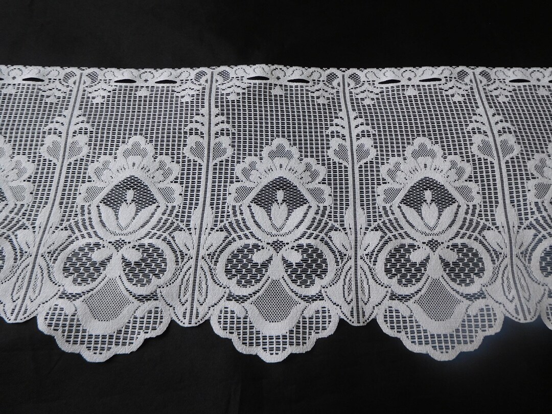 French Vintage White Lace Net Curtain 142 Cm Width X 30 Cm Length 18091