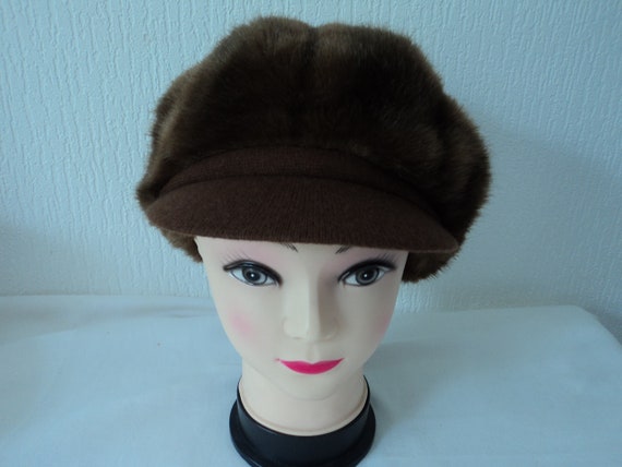 French vintage brown faux fur lined peak hat  (08… - image 1