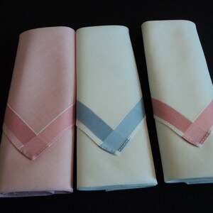 Three French vintage ladies unused handkerchiefs    (14250) DR1