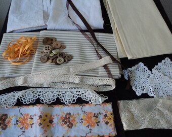 French vintage bundle of linens (6 pieces) and craft items   (J030) WD