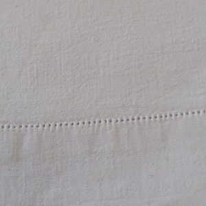 French vintage thick white cotton flat sheet 250 cm x 168 cm  (20124) G