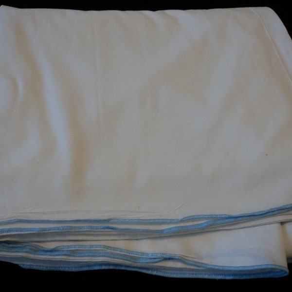 Vintage white cotton duvet cover 260 cm length x 150 cm width  (12552) GSH1