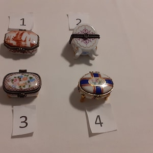 French vintage Porcelain Art collectable pill box