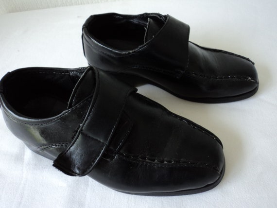 boy shoes on sale size 1