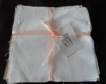 Bundle of French vintage assorted linen pieces for crafting / slow stitching / scrap booking  (17668) UB6 vp