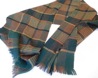 Vintage wool / acrylic green plaid scarf (18799) N